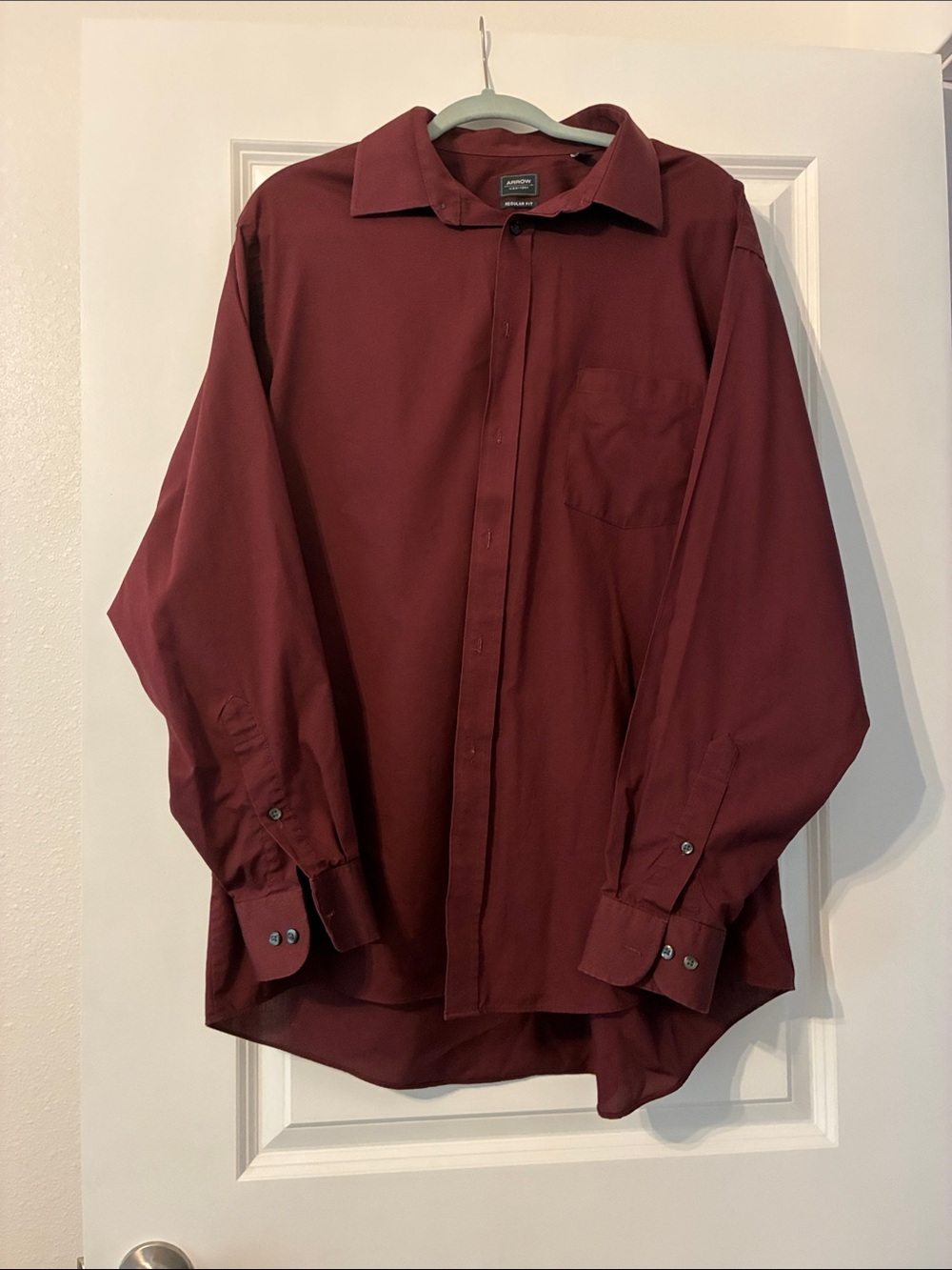Arrow Men’s Long-Sleeve Wine Red Burgundy Dress Shirt. XL